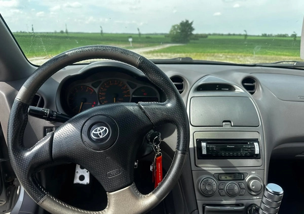 Toyota Celica cena 22500 przebieg: 350000, rok produkcji 2000 z Poznań małe 137